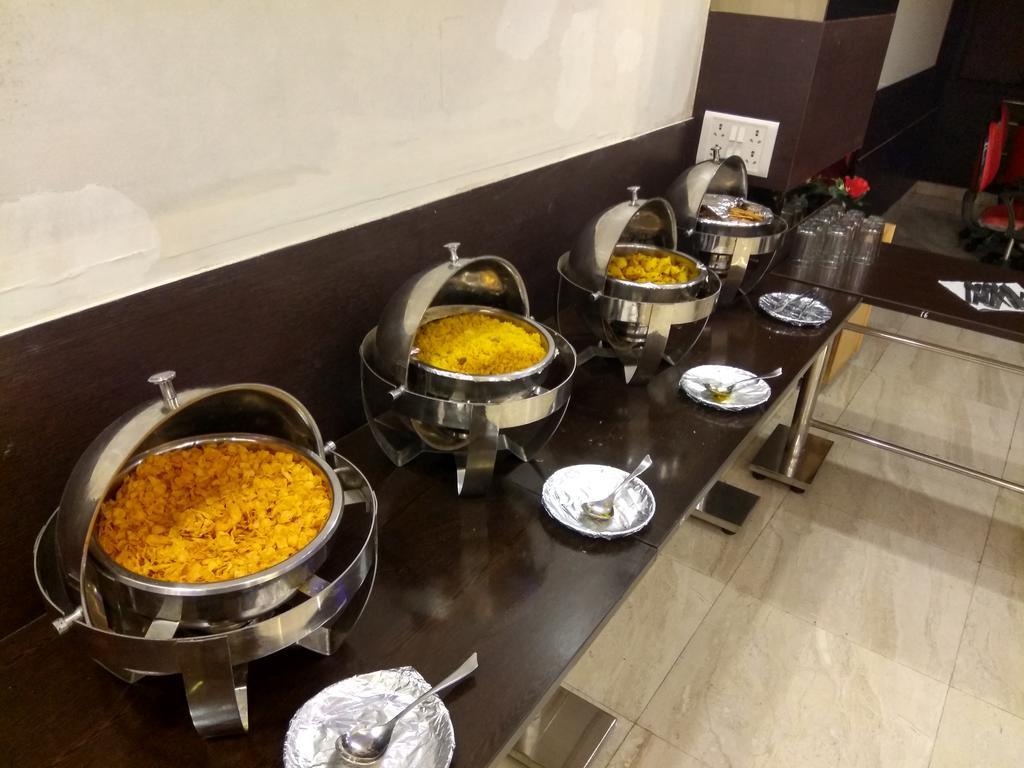 Arihant Inn-Near Blk Hospital Nueva Delhi Exterior foto